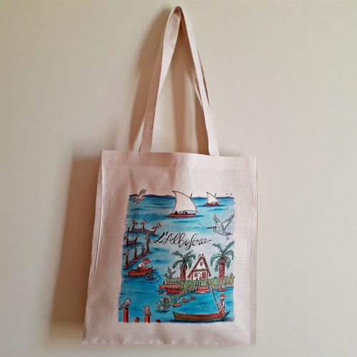 bolsa tote bag que muestra las tradiciones y la fauna y flora de su entorno.