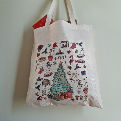 Detalle bolsa tote bag con una ilustración artesanal dedicada a la Navidad