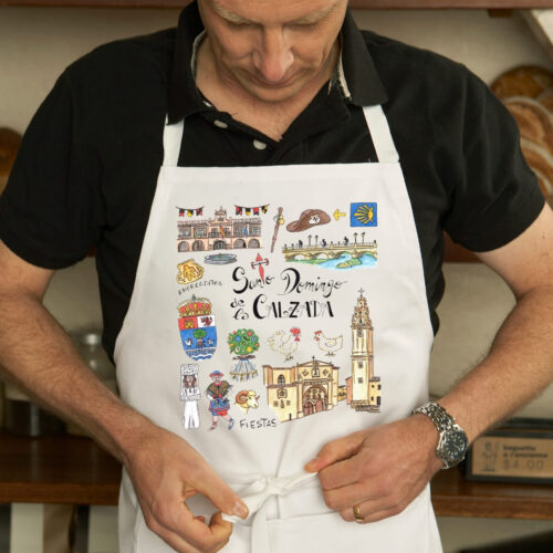 Delantal con un diseño artesanal dedicado a Santo Domingo de la Calzada (La Rioja).