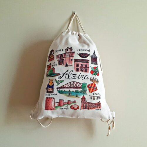 Mochila con una ilustración artesanal dedicada a Alzira