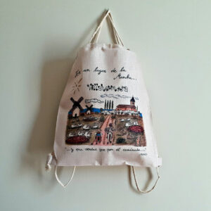 Mochila con una ilustración artesanal dedicada al Quijote por su paso por Villahermosa
