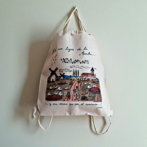 Mochila con una ilustración artesanal dedicada al Quijote por su paso por Villahermosa