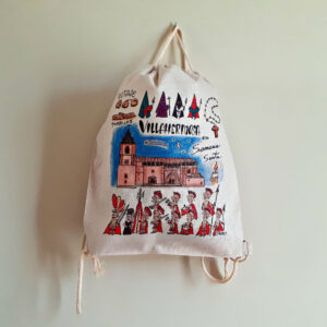 Mochila con una ilustración artesanal dedicada a la Semana Santa de Villahermosa