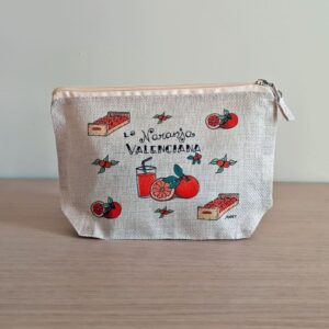 Neceser o portatodo con un diseño artesanal dedicado a la naranja valenciana.