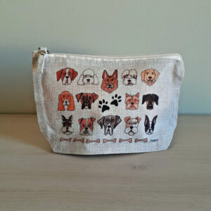 Neceser o portatodo con un diseño artesanal dedicado a los perros